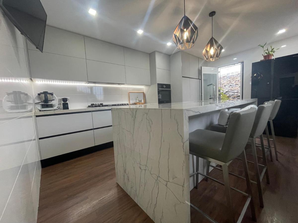 Chalet Exclusivo Bonalba อาลิกันเต ภายนอก รูปภาพ